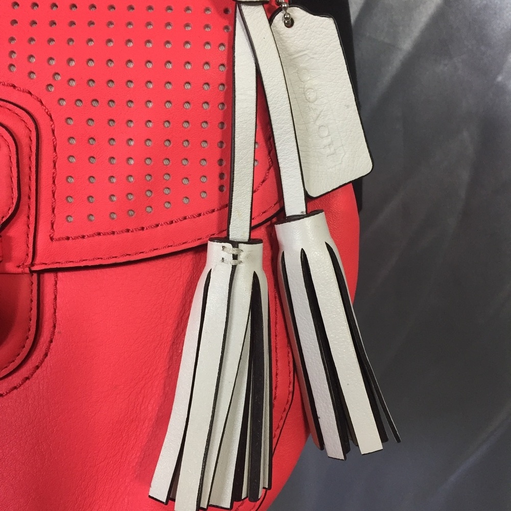 Coach Legacy Collection crossbody bag - Picture 7 of 9